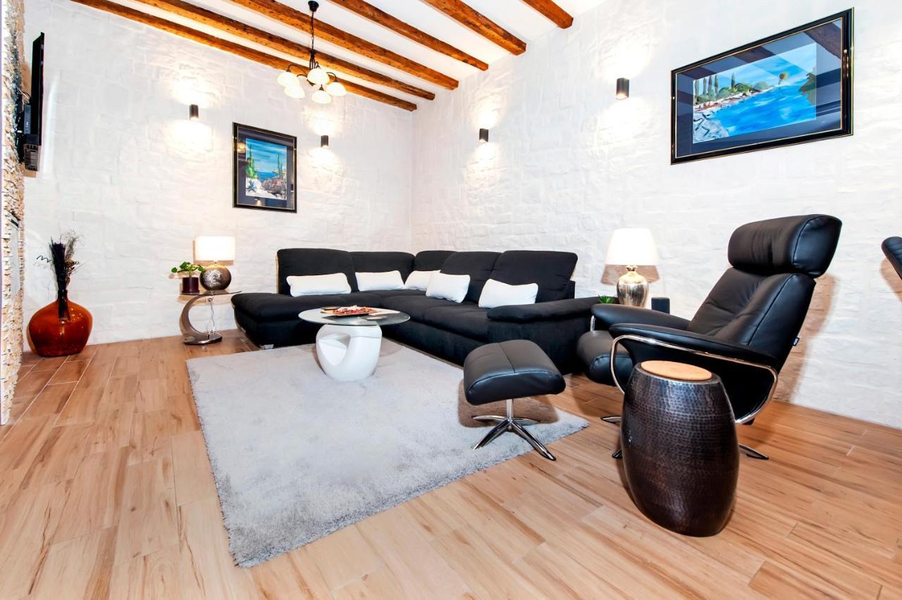 Apartment Luxury Kastela Antika *