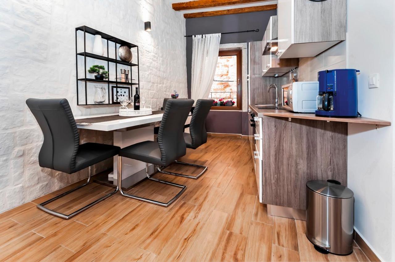 Apartment Luxury Kastela Antika