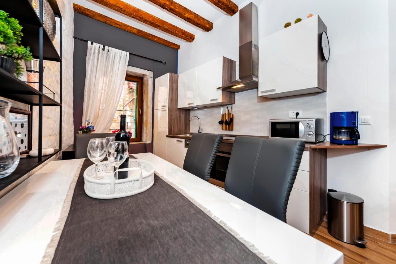 Luxury Kastela Antika Apartment *