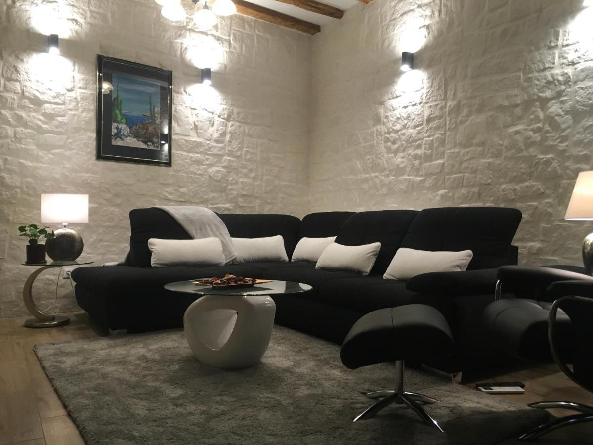 Apartment Luxury Kastela Antika